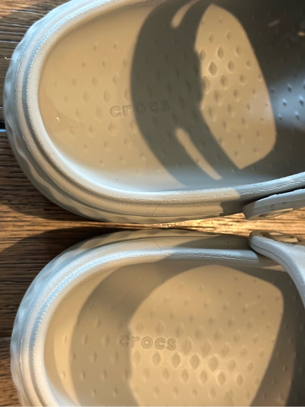 Crocs - Picture 11 of 15